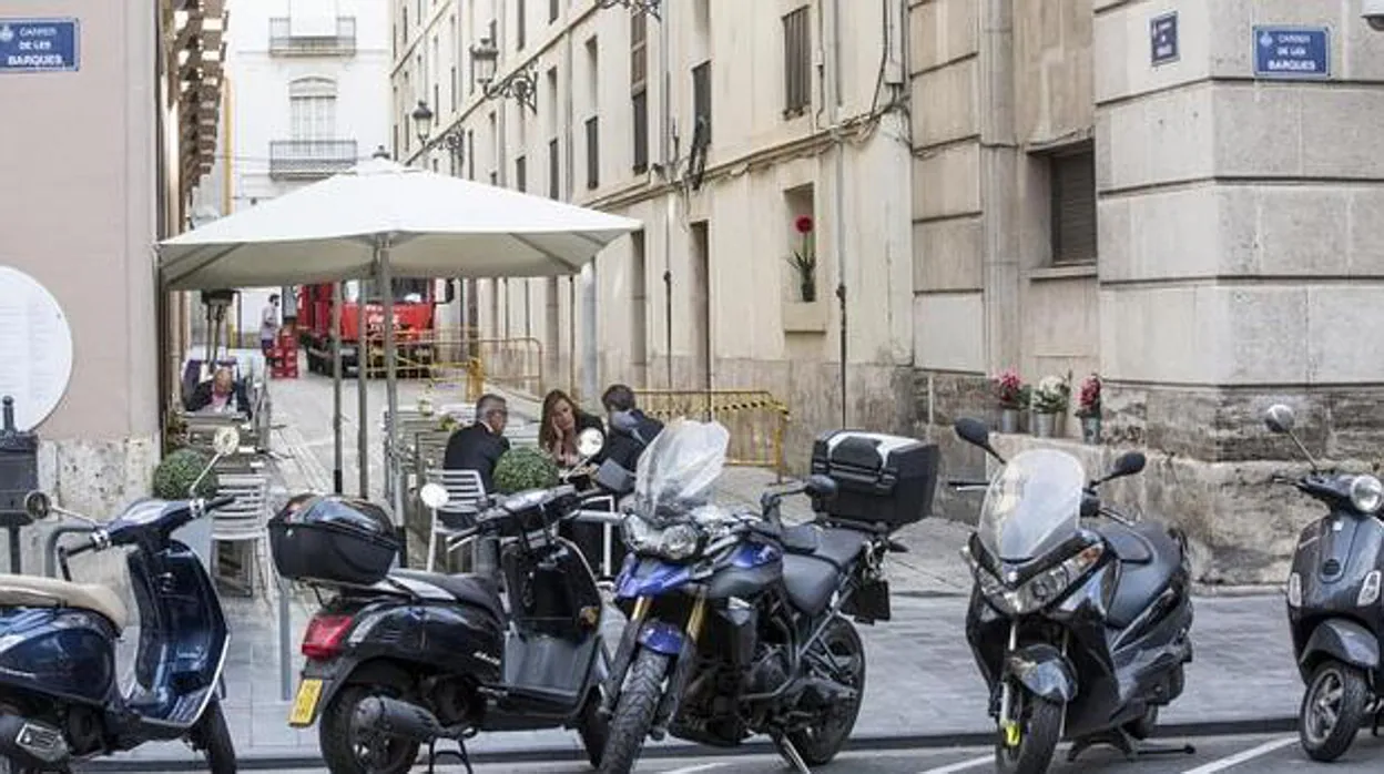 Consejos para aparcar tu moto en ciudad