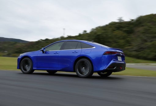 Segunda generación del Mirai, el coche de hidrógeno de Toyota