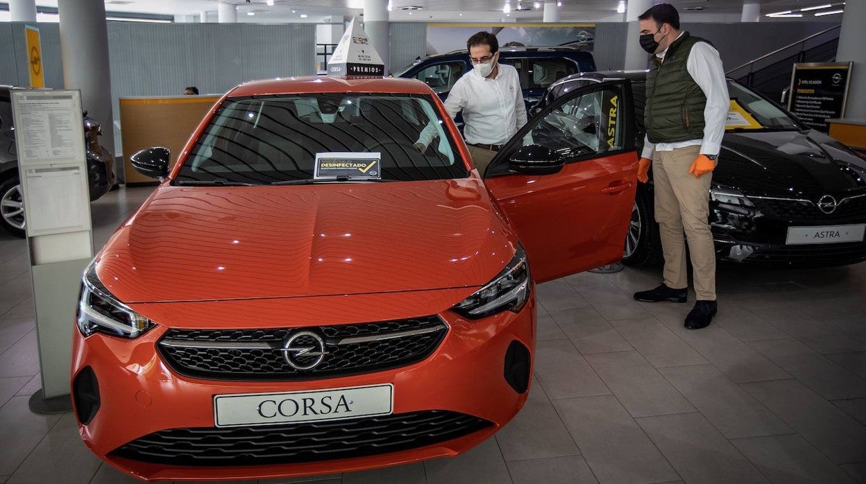 Las ventas de coches acumulan una caída del 45% en lo que va de año