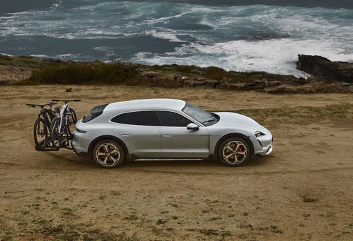 Porsche Taycan Cross Turismo, un deportivo «cero emisiones» para salir del asfalto