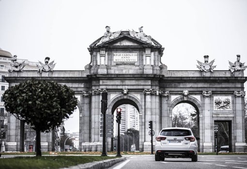 Impreza ecoHybrid, con etiqueta ECO y tracción total