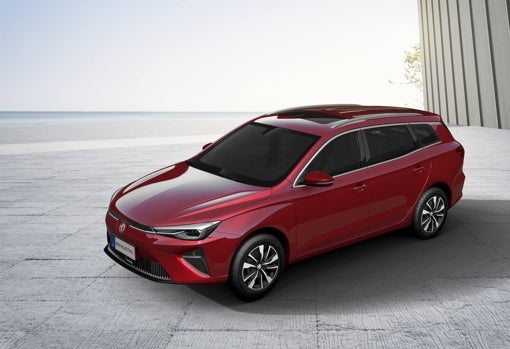 MG vuelve a España con coches eléctricos y enchufables asequibles