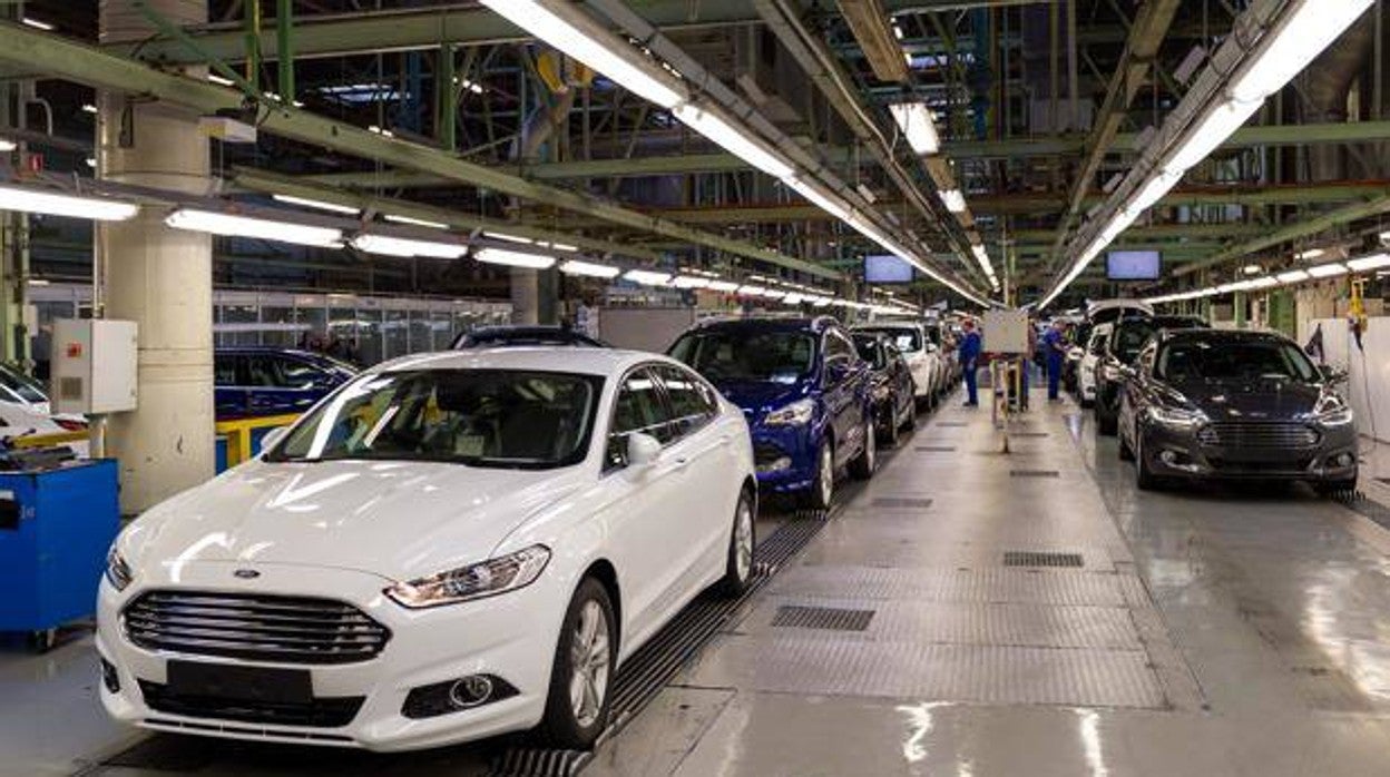 Ford asigna un motor híbrido a Almussafes y asegura inversiones para la electrificación de la planta