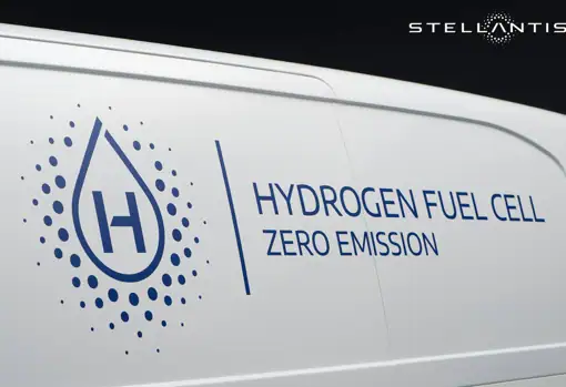 Stellantis ultima el lanzamiento de furgonetas enchufables de hidrógeno