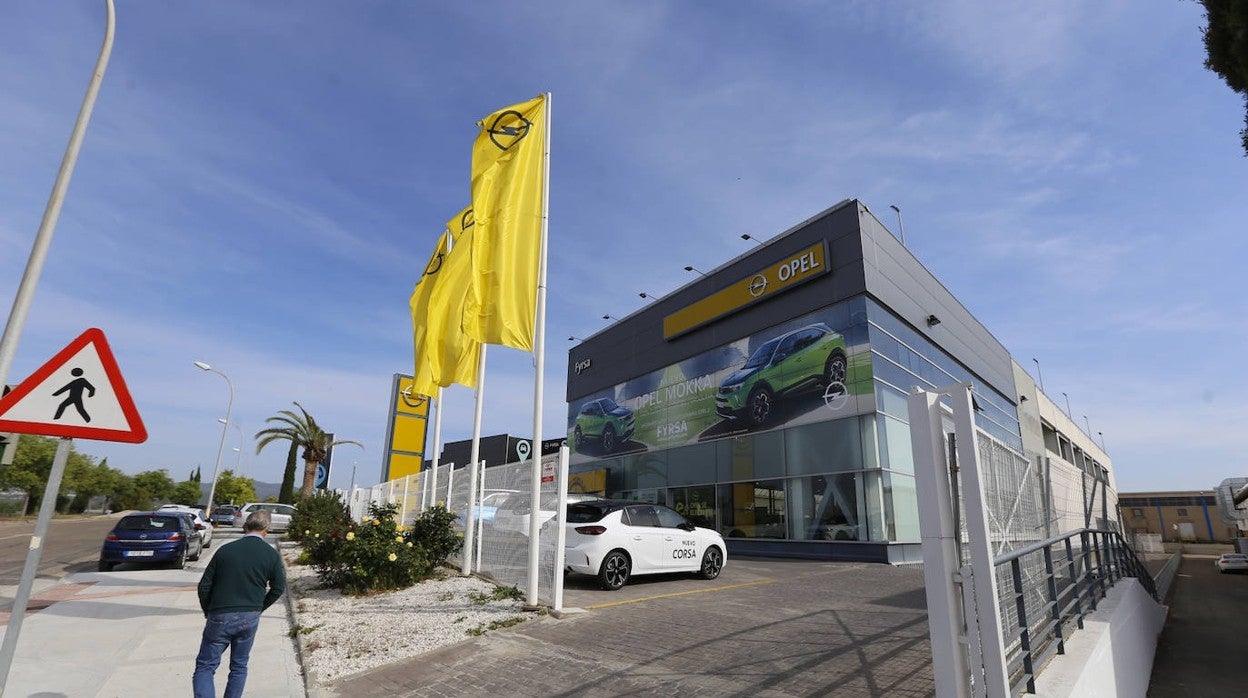 Concesionario en Córdoba/ El Congreso aprueba la ley de cambio climático sin el apoyo de VOX, PP y Más País