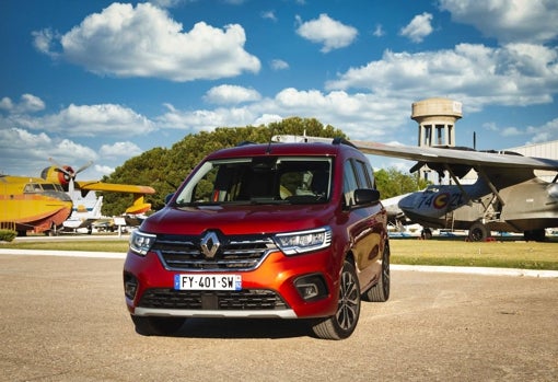 Express, Kangoo y Trafic 2021: los comerciales de Renault suben de nivel