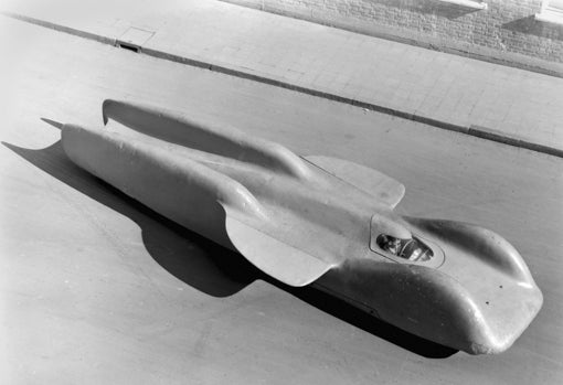 La aerodinámica carrocería atestigua los avances en aerodinámica antes de la guerra