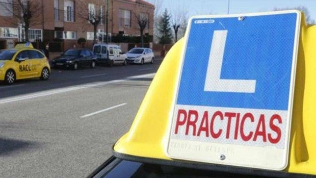 Tráfico incorpora 39 examinadores para reducir las listas de espera de hasta 6 meses