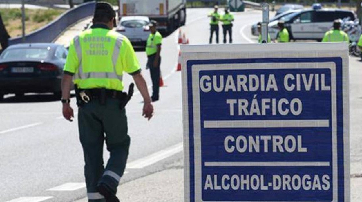 Se detectan 450 conductores cada día bajo los efectos del alcohol o las drogas