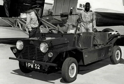 Mini Moke: de vehículo militar a desembarcar en las playas de moda
