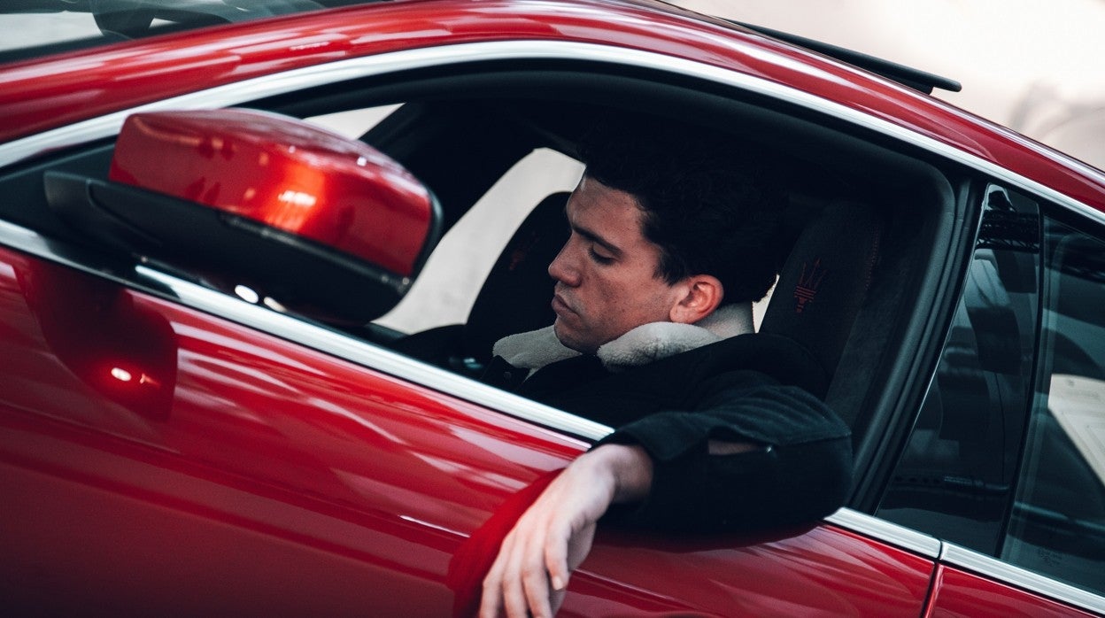 El coche de Jaime Lorente: «¿Quién no quiere un Maserati?»