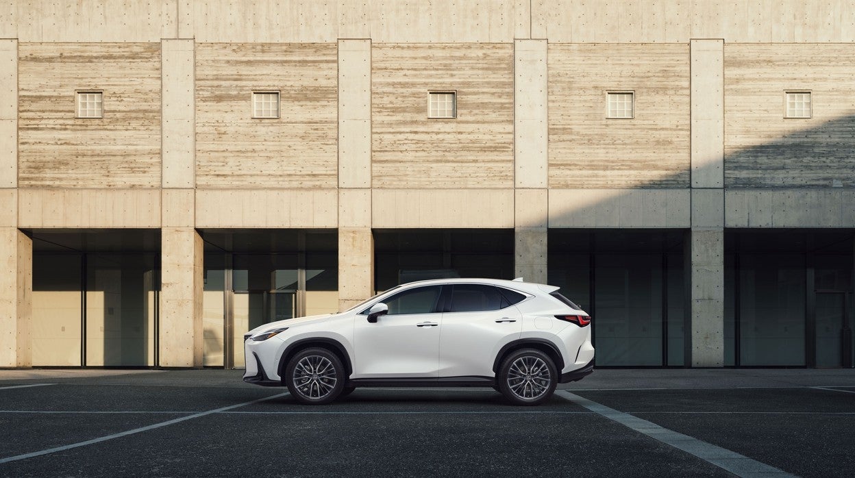 Nuevo Lexus NX: todo por y para los pasajeros