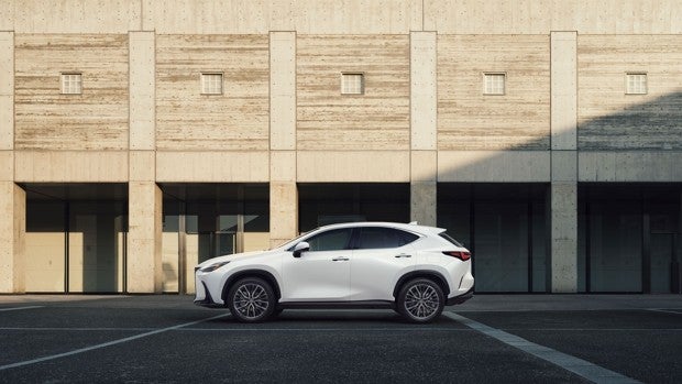 Nuevo Lexus NX: todo por y para los pasajeros