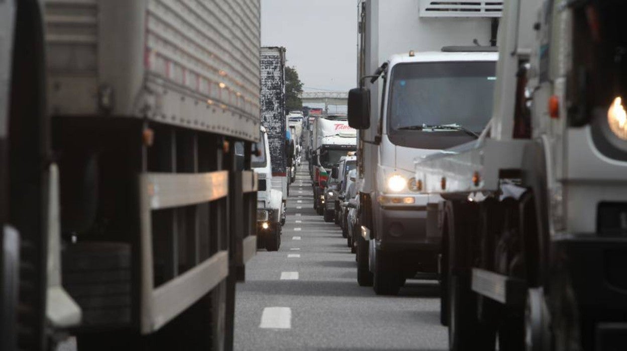 Un tercio de los camiones emiten niveles peligrosos de contaminación, según denuncian los ecologistas
