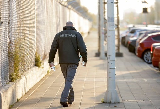 Nissan fabrica su último vehículo en Barcelona sin una alternativa decidida