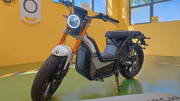 Una moto fabricada en España se convierte en el primer vehículo ciberseguro del mundo