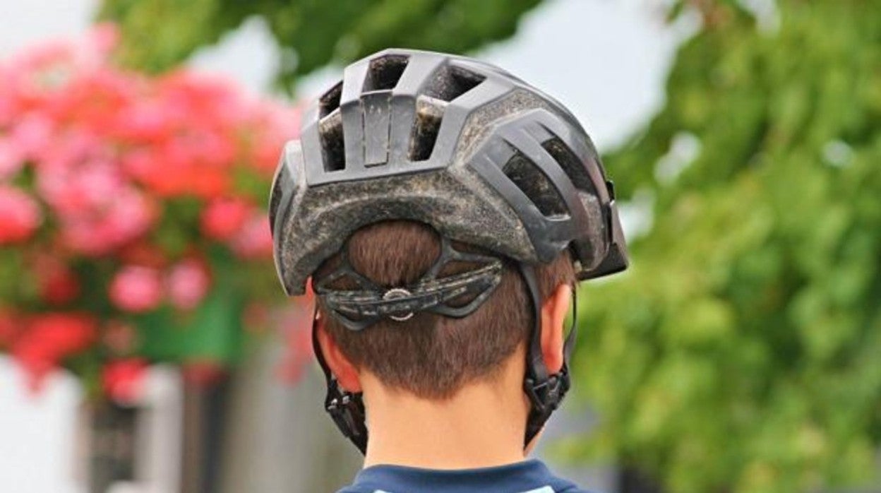 Los mejores cascos homologados para bicicletas o patinetes eléctricos que  puedes comprar