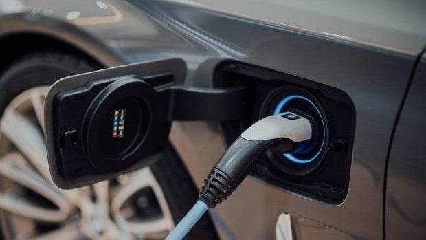 Las ventas de coches eléctricos ya superan a los diésel en Europa