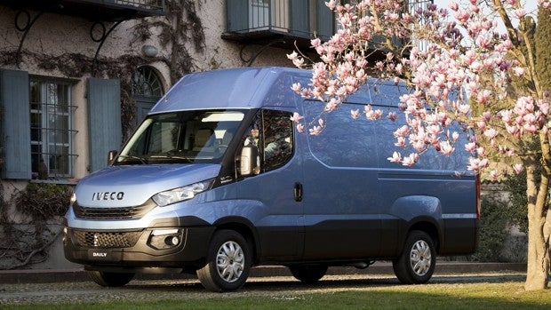 IVECO produce la Daily 700.000 en Valladolid en el 30 aniversario del inicio de su fabricación en la planta española