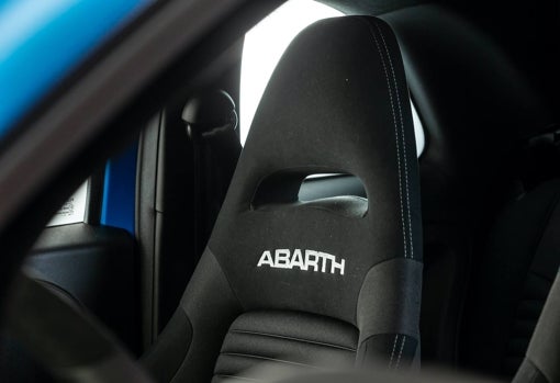 Dos versiones de potencia y cuatro packs: Llega la nueva gama Abarth 595