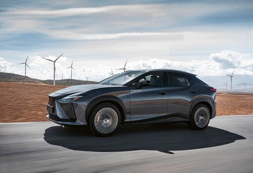 Lexus RZ 450e: nueva era eléctrica marcada por la innovación y el diseño