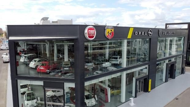 Inauguración del nuevo concesionario oficial de Peugeot, Opel, Fiat, Abarth, Alfa-Romeo y Jeep