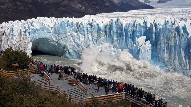 Espectacular derrumbe del glaciar Perito Moreno