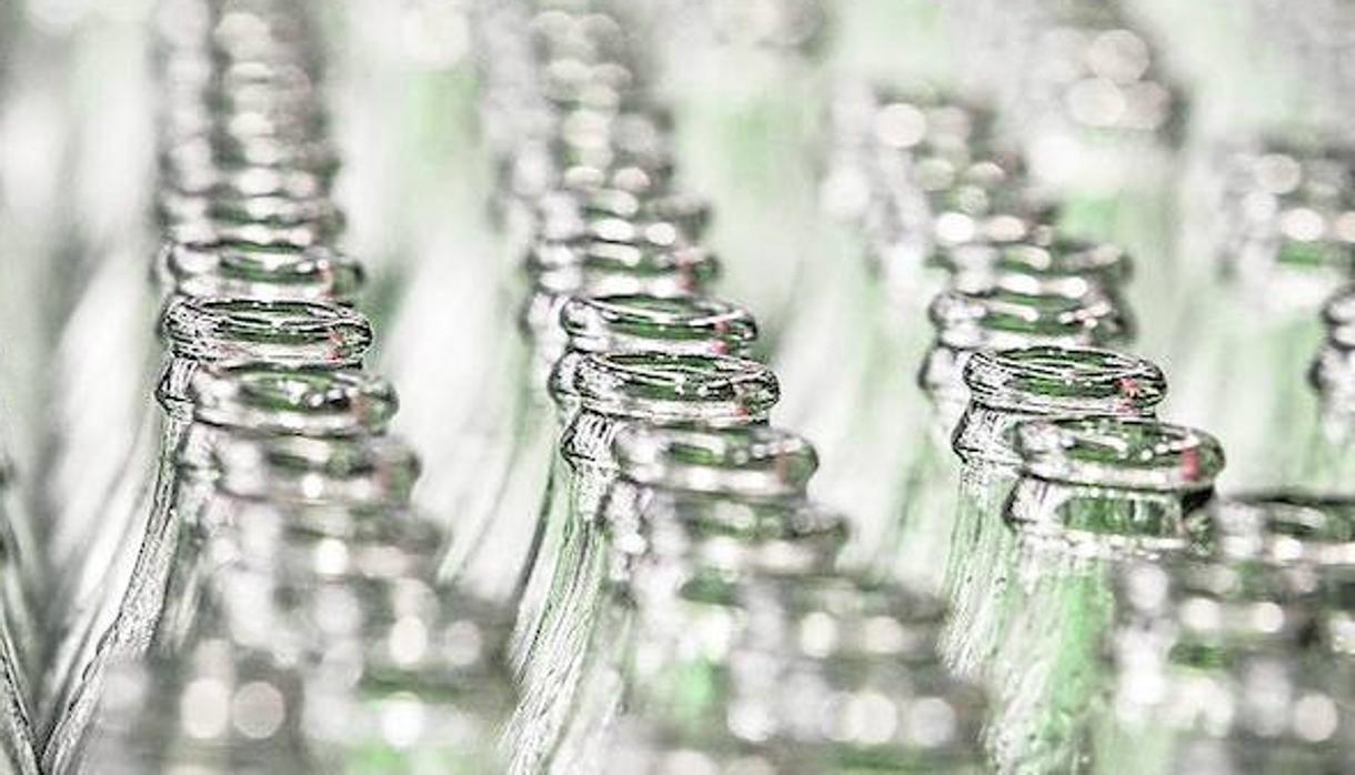 El 15% de los envases de vidrio de Coca-Cola proceden de materiales reciclados