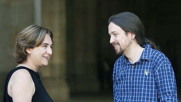 Pablo Iglesias y Ada Colau