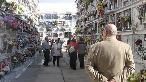 El cementerio de Jerez ya tiene preparado el dispositivo especial organizado con motivo de la Festividad de Todos los Santos