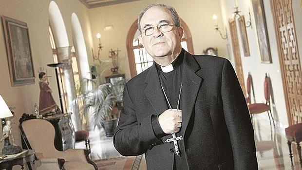 Monseñor Asenjo: «Las hermandades de Sevilla son un dique contra la secularización»