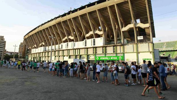 Este martes 19 acaba el plazo de renovación de los abonos del Betis