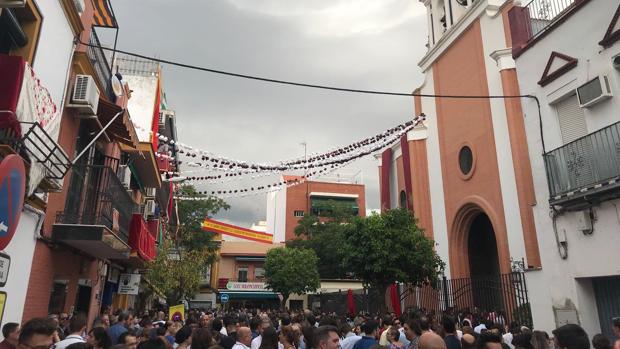 El Cerro retrasa su salida a las 20:30 horas por la amenaza de lluvia