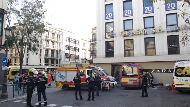 El Partido Popular pide la revisión de los vehículos de la línea C5 de Tussam y los sindicatos, la retirada