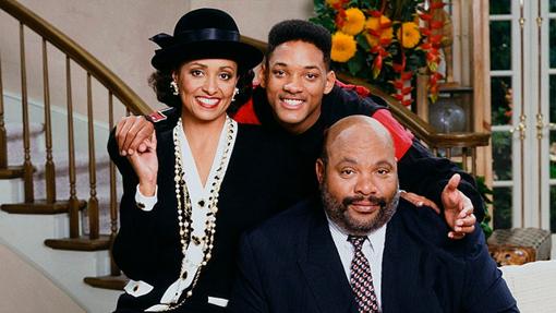 James Avery como Philip Banks y parte de su familia en El Príncipe de Bel-Air