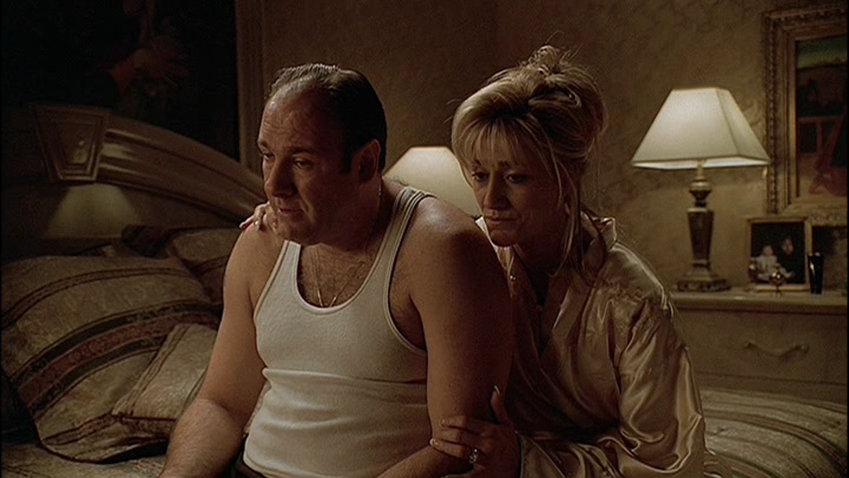 Tony Soprano y su esposa Carmela.