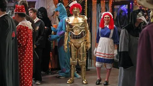 Sheldon y Amy son Raggedy C3PO y Raggedy Ann.
