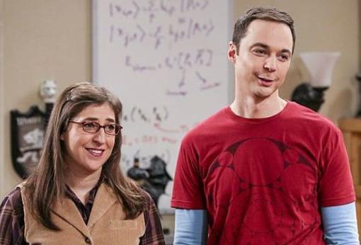 Amy y Sheldon, 'The Big Bang Theory'.