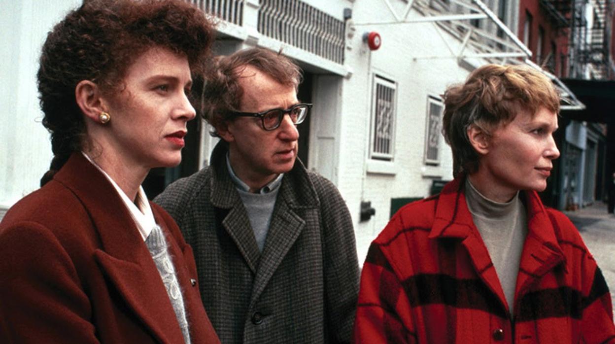 Woody Allen y Mia Farrow en 'Maridos y mujeres', la última película que rodaron juntos.