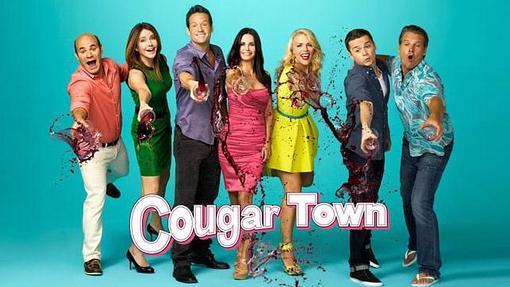 Courtney Cox y sus compañeros de reparto en «Cougar Town»