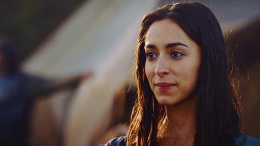 Oona Chaplin como Talisa Maegyr