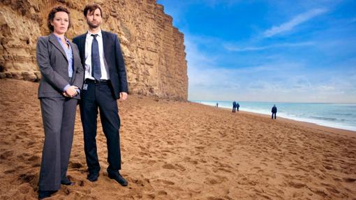 Tennant y Olivia Colmant en la playa de Dover