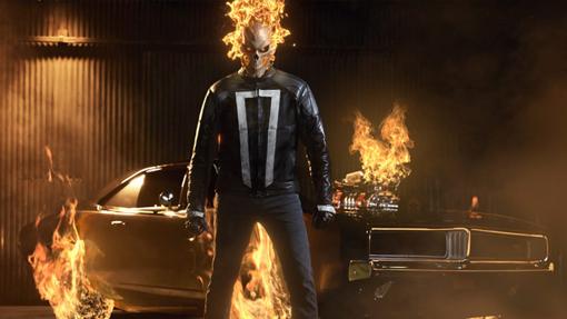 Este Ghost Rider va en coche en vez de en moto