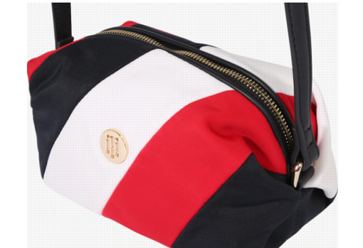 Bolso de hombro 'Poppy' de Tommy Hilfiger.