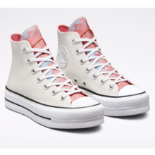 Empieza el curso con un nuevo par de Converse Chuck Taylor