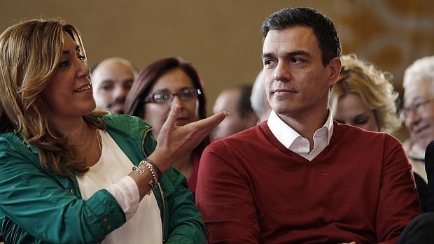 La presidenta de la Junta, Susana Díaz, y el líder del PSOE, Pedro Sánchez, en un mitin reciente en Sevilla