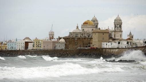 Los tsunamis: Importancia de la educación  ciudadana en Cádiz