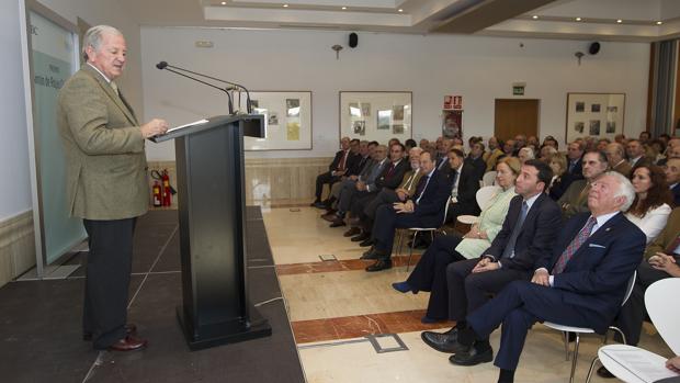 El presidente de SAT Royal, José Gandía, durante el discurso tras recibir el IX Premio Simón de Rojas Clemente