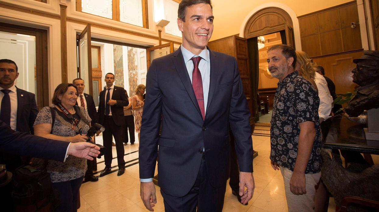 El presidente del Gobierno. Pedro Sánchez, en su visita al Ayuntamiento de Castellón