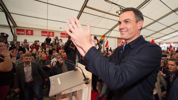 Navajas afiladas en la izquierda